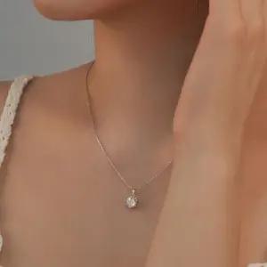 [라일리의류] Rly 실버925 시뮬럿다이아 1캐럿 4발물림 목걸이 SS402N