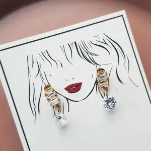 ONM 홀리 귀걸이/귀찌