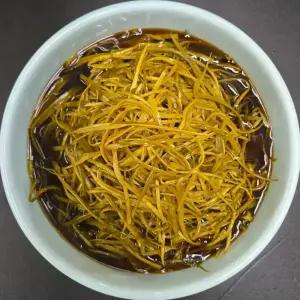 새콤달콤 알싸한 간장 마늘쫑채 장아찌 국내제조 특별한 식감 맛있는 반찬