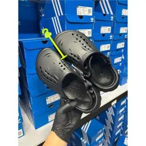 [크록스]더한어패럴 당일출고 에코 클로그 블랙 슬리퍼 207937 001 남녀공용 샌들