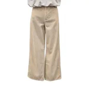 [롯데백화점]스튜디오화이트 다잉 골덴 팬츠 (MKASLD607)