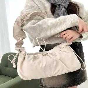 2컬러 데일리 셔링 곱창끈 포인트 스트링 패션 숄더백 (WFJ73FI)