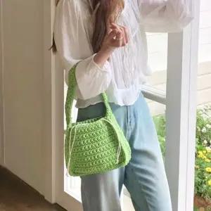 니트 숄더백 니트백 여름 뜨개 토트 가방 그린 (WFK9AIP)