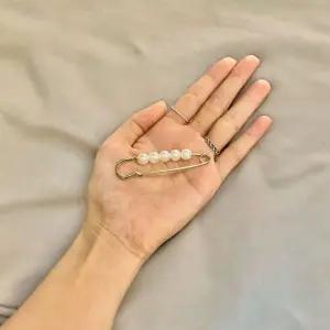 6.4cm 옷핀 옷수선 진주 옷고정 옷핀브로치 옷고정핀 (WFK92VG)