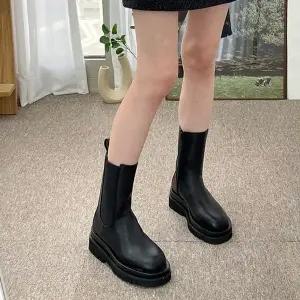 고품질 통굽 플랫폼 미들 첼시부츠 여성용 5FW 트렌디디자인 (WFKA0RM)