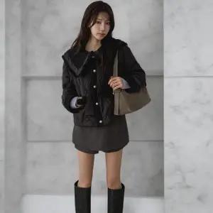 [다잇템] 여성 버클 FW 세무 레더 숄더백