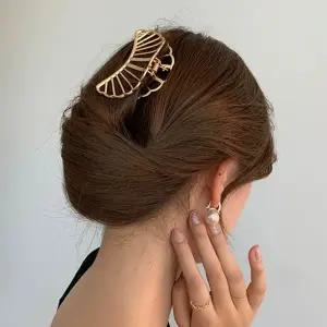 대형 반머리 반묶음머리 집게핀 헤어핀 메탈 3종 (WFKBIHJ)