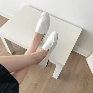 캐쥬얼화 플랫단화 구두 로퍼모카신 모카신 여자로퍼