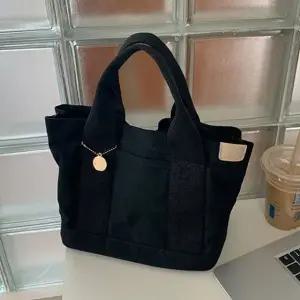 여성 캔버스 토트백 캐쥬얼 여성가방 패션 데일리백 (WFKBRLI)