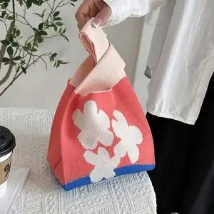 러블리 꽃무늬 니트 소재 마실룩 미니 토트백 쇼핑백 (WFKC7N6)