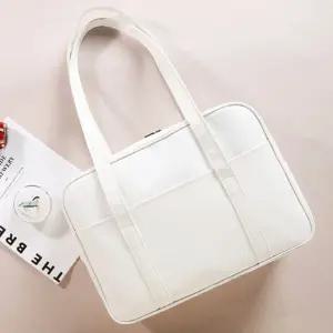 스퀘어 사각 여성 레더 숄더백 가방 아이보리 (WFKDXK5)