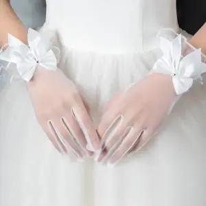 사랑스러운 우아한 로맨틱한 분위기 연출 소품 웨딩 장갑 신부 레이스 순수한느낌 파티룩