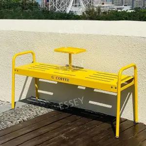 야외 벤치 카페 테이블달린 철제 의자 벤치의자