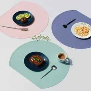 실리콘 반원형 식탁매트 테이블 보호 덮개 식탁깔개 방수 테이블매트 신혼선물