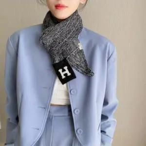 (한정특가)여성 H라인 고리 니트 목도리 솔리드 WD9405D