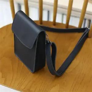 [셀러허브][라일리] Rly 미니 사각 스트랩 크로스백 숄더백 레프트필드 1180 (S9551544)