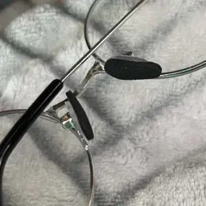 안경코패드 붙이는 스펀지 안경코받침 코패드 블랙 8P