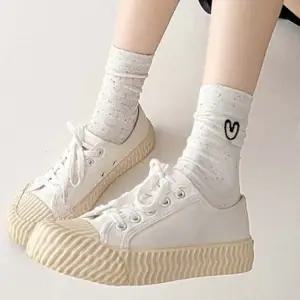 여성 부드러운 컬러팝 하트 중목 양말 1P 사계절 패션 삭스 운동화양말