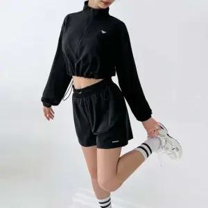 에어 마일드 크롭 바람막이 반바지세트 DBC 1900W 배드민턴