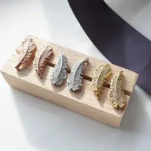 여성용 깃털 큐빅 은침 세련된 일상용 포인트 귀걸이