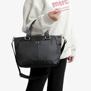 전면포켓 크로스백 여성 학생 중년 데일리 토트가방-WFHTSPE