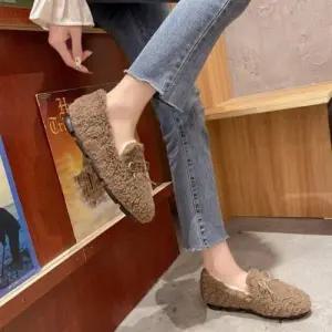 여성 겨울 양털로퍼 털단화 뽀글이 털블로퍼 여자 뮬 WCFD20C