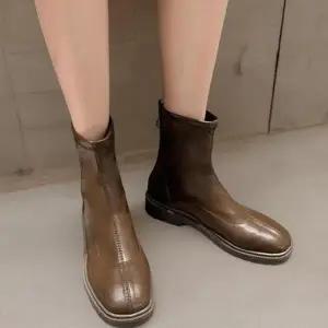 여성용 유광 앵클 부츠 백지퍼 낮은 굽 클래식 스타일