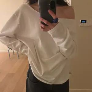 [메이비베이비] Alek Tee (3colors)