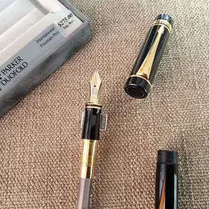 파카 듀오폴드 만년필들