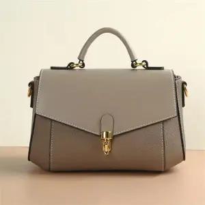 [셀러허브][라일리] Rly 가죽스타일링 패션가방 세미정장핸드백 데일리토트백 (S9515592)