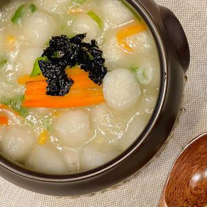 강원도 국내산 전통방식 수제반죽 '감자옹심이' '검은깨 감자옹심이' 1kg[원산지:국산(강원도)]