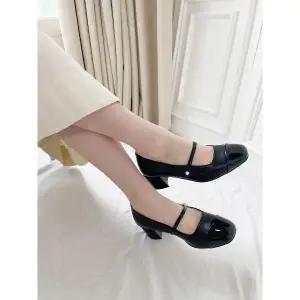 라운드토 에나멜 배색 진주 포인트 발편한 통굽 둥근코 메리제인힐 구두 5cm