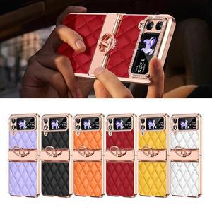 [유니커블]갤럭시 Z플립 7 6 5 4 3 큐빅 라인 카메라보호 가죽 퀄팅 메탈릭 힌지보호 링 고리 하드 케이스