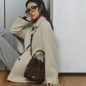 [LAP](의정부점)아만다 복조리 스웨이드 백 AR7AB803