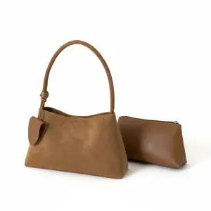 여성 3컬러 숄더백 파우치세트 겨울 스웨이드백 여대생 직장인 20대 30대 손가방