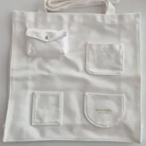 샤넬 뷰티 주머니 에코백 / 샤넬 쇼핑백