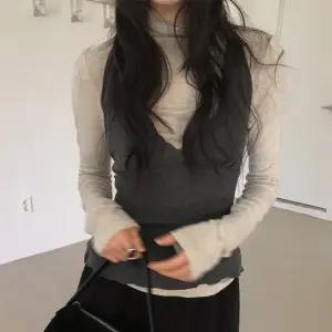 [메이비베이비] Izzy Top (2colors)