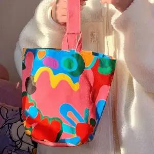 컬러팝 원통 버킷백 (WFK4Z6O)