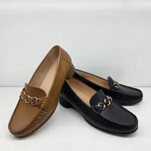 엘칸토 M백화점 발편안 체인 여성슬림온  소가죽 발등 체인 장식 여성 로퍼