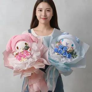 [아침향기]초콜릿 시나모롤 정품 산리오 중형 코스튬 인형 킨더 비누꽃다발 졸업식 입학식 학예회