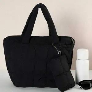 경량 패딩 토트 백 데일리 퀼팅 토트 백 솔리드 베이직