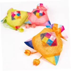 색동 천 복주머니 전통 한국 설날 명절 세뱃돈 답례품 장식 공예품