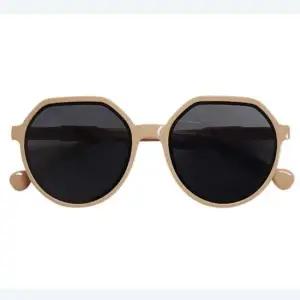 40대 반투명 렌즈 선글라스 브라운