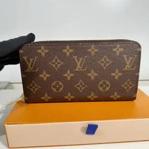 [LOUIS VUITTON]루이비통 여성 장지갑 지피 월릿 M42616
