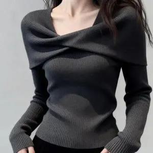 오프숄더니트 드레이프니트 세련무드 샤이로니트티