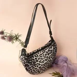 호피 숄더백 대학생 여성 큰가방 보부상백 데일리백 미니숄더백 큰가방 여자숄더백
