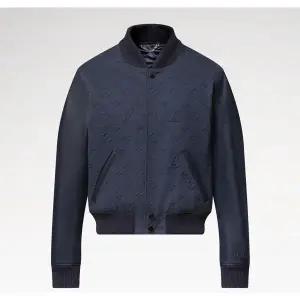 [LOUIS VUITTON]블루 모노그램 가죽 바시티 야구 자켓 144623739