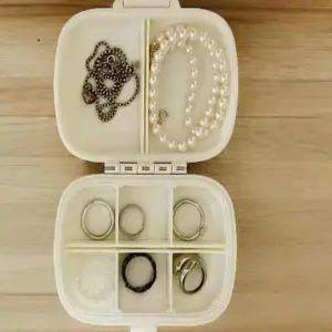 [골드스마일]보관 케이스 8칸 정리함 약통 수납 박스 전문가용