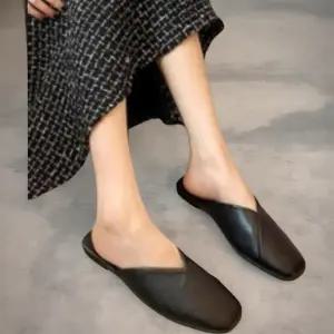 여성 데일리 사무실룩 출근용 편안한 뮬 슬리퍼 신발