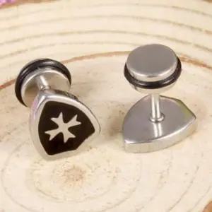 ONM 십자가 방패 펜던트 귀걸이OC 크로스 남성